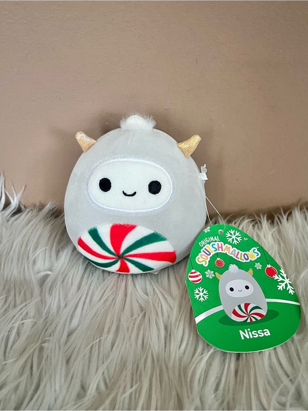 {Squishmallows} Nissa the Yeti Christmas Holiday Mini Plush - NWT